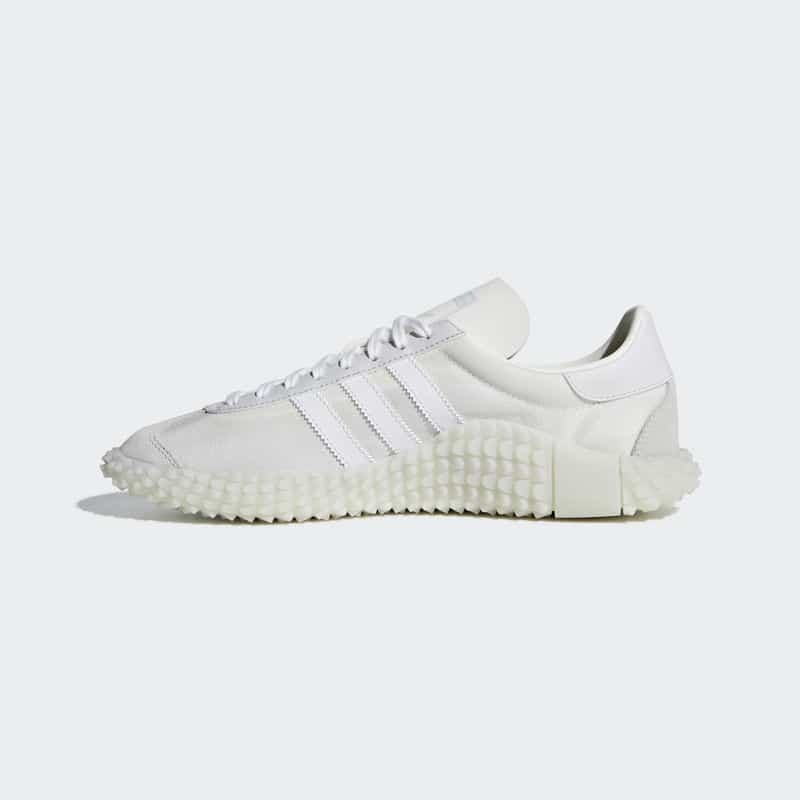 Kamanda sales triple white